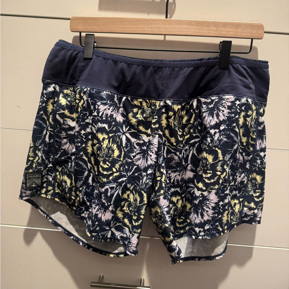 Oiselle Long Toolbelt Roga Shorts 6” Inseam Flower Burst Size 12